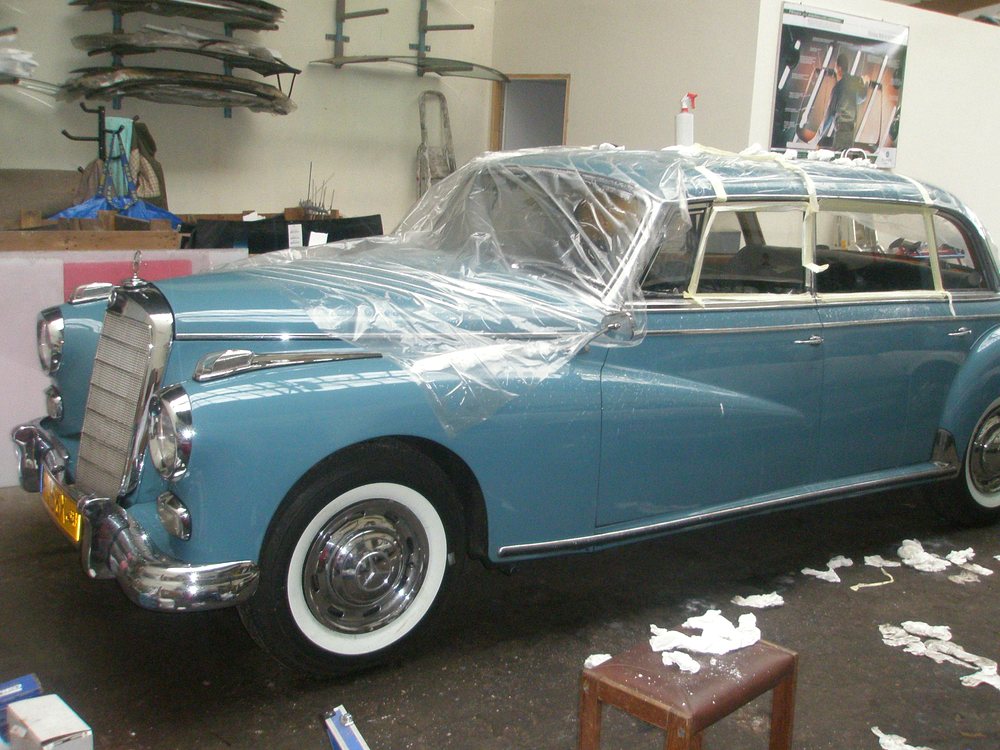 Mercedes Benz 300C z odnowionymi szybami