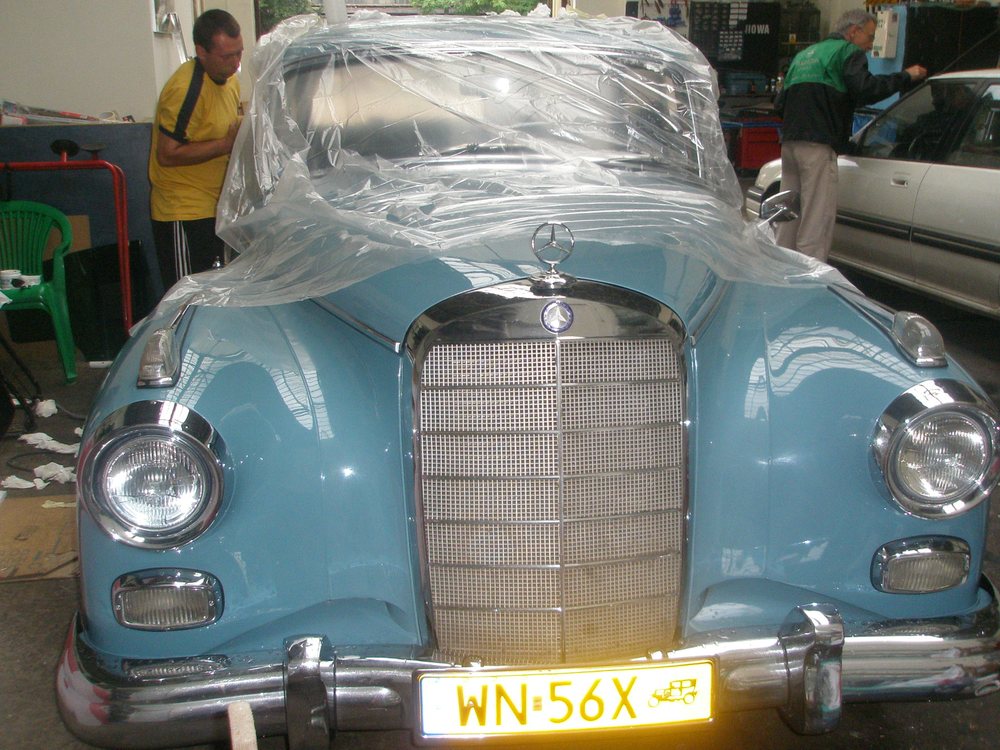 zabytkowy Mercedes Benz 300C