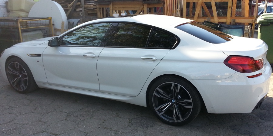 BMW 5 F10 lewy bok i tył