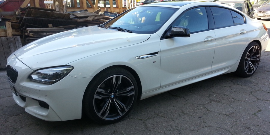 BMW 5 F10 przód i lewy bok